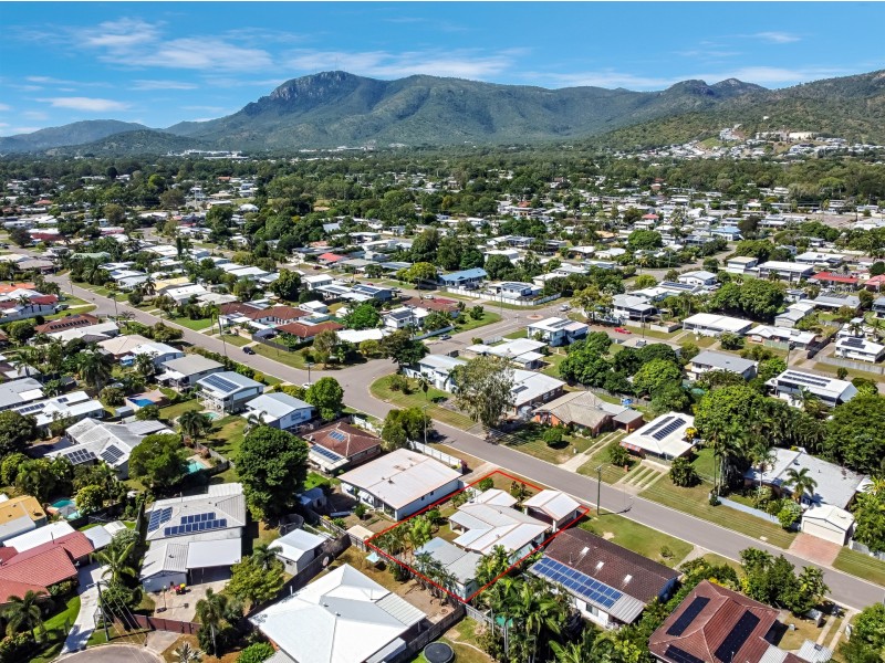 15 Pine Street, Kirwan QLD 4817