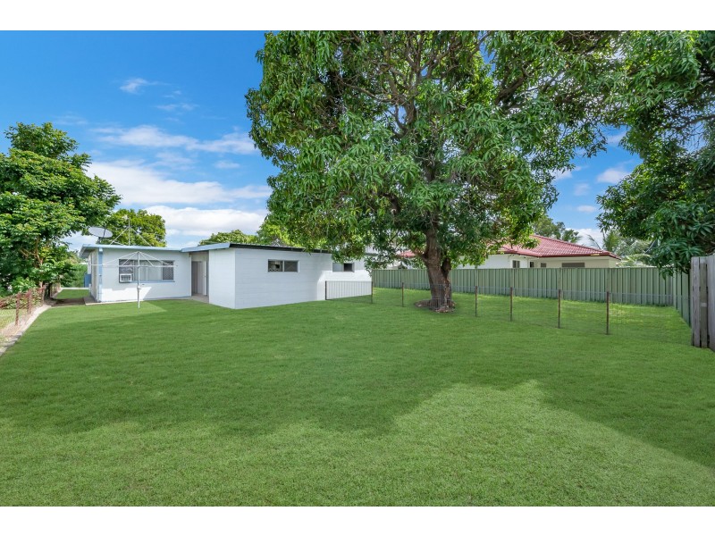 4 Lumeah Street, Cranbrook QLD 4814