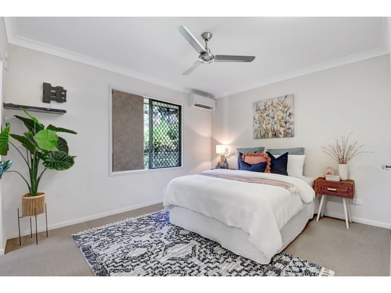 6 Coolaree Drive, Bushland Beach QLD 4818