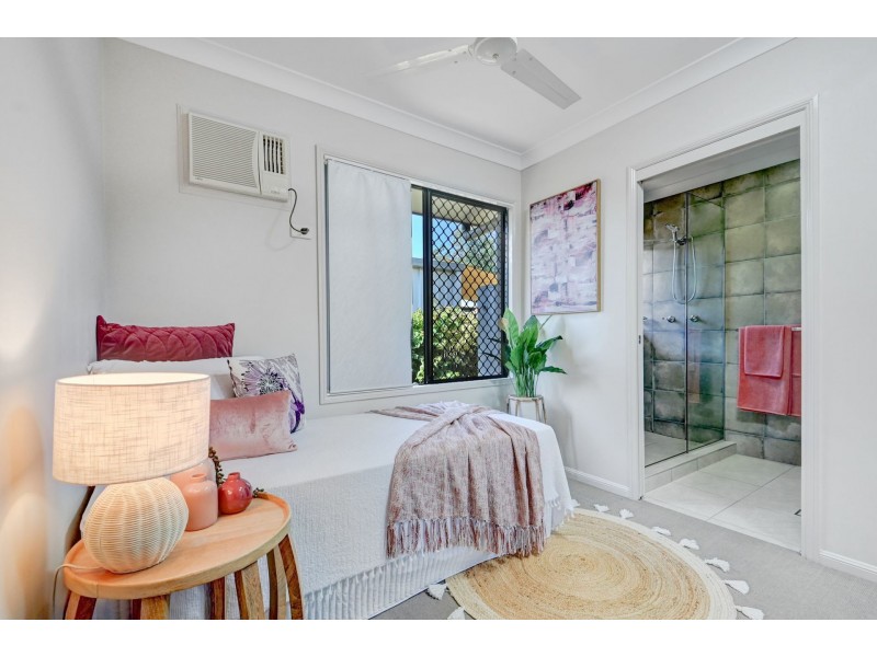 6 Coolaree Drive, Bushland Beach QLD 4818