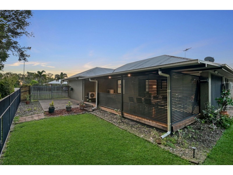 6 Coolaree Drive, Bushland Beach QLD 4818