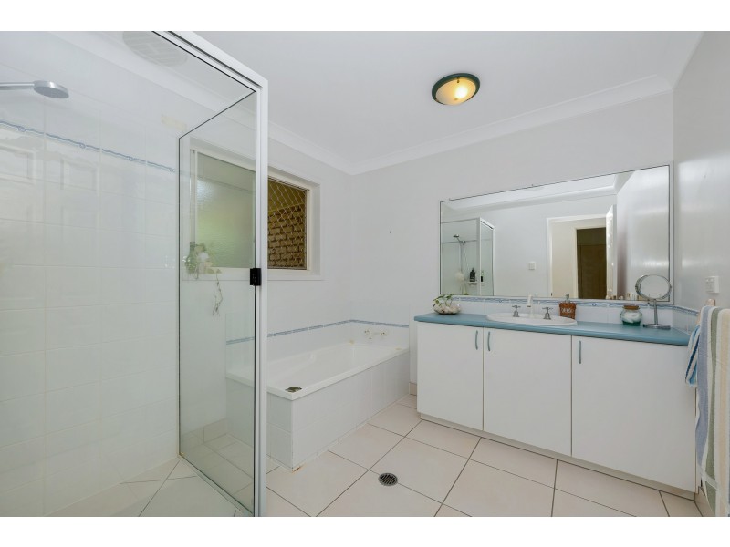 41 Blue Mountain Drive, Bluewater Park QLD 4818