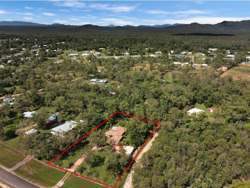 41 Blue Mountain Drive, Bluewater Park QLD 4818
