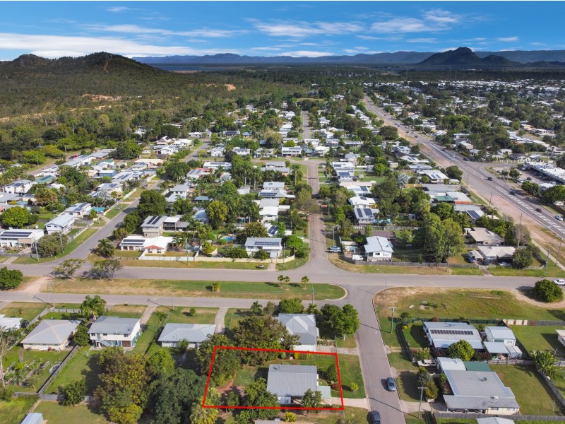 4 Champagne Crescent, Kelso QLD 4815