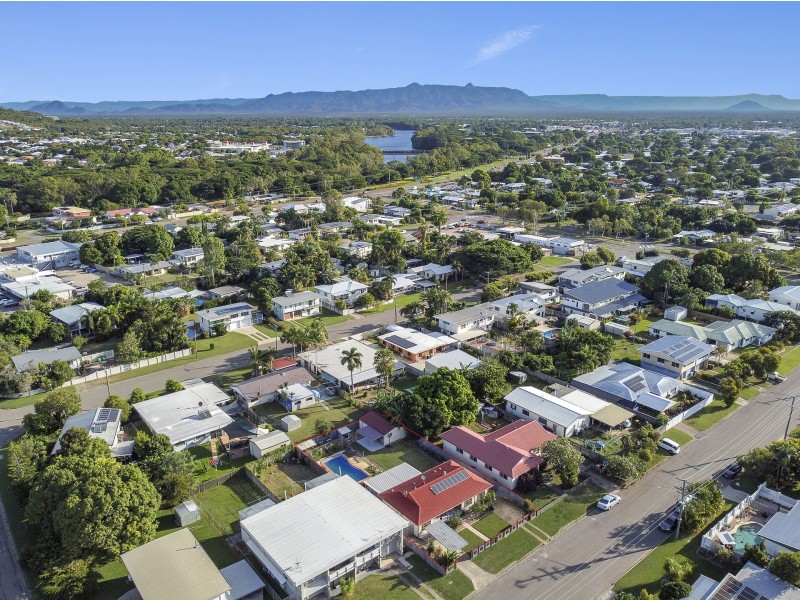 17 Silky Oak Street, Kirwan QLD 4817