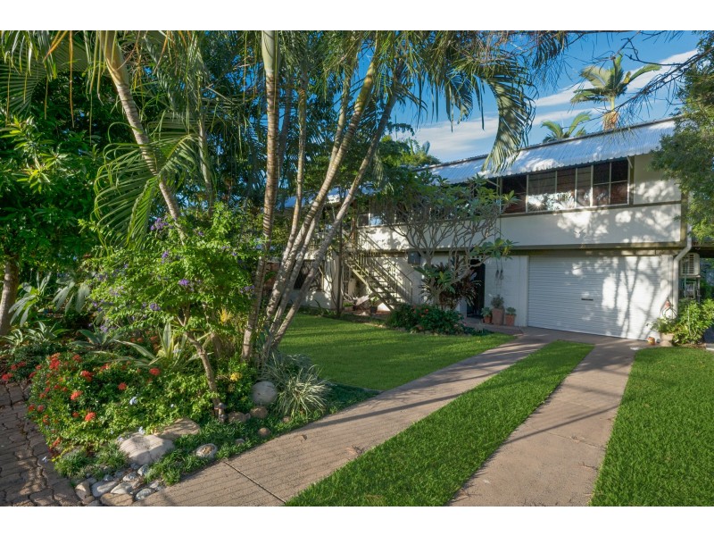 218 Upper Miles Avenue, Kelso QLD 4815