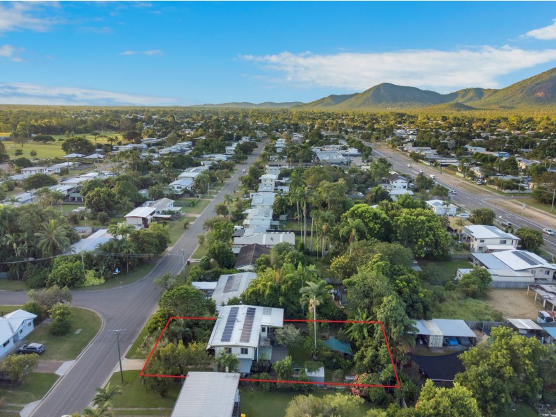 218 Upper Miles Avenue, Kelso QLD 4815