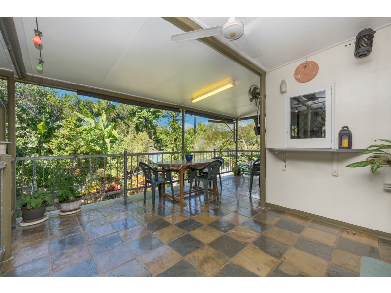 218 Upper Miles Avenue, Kelso QLD 4815