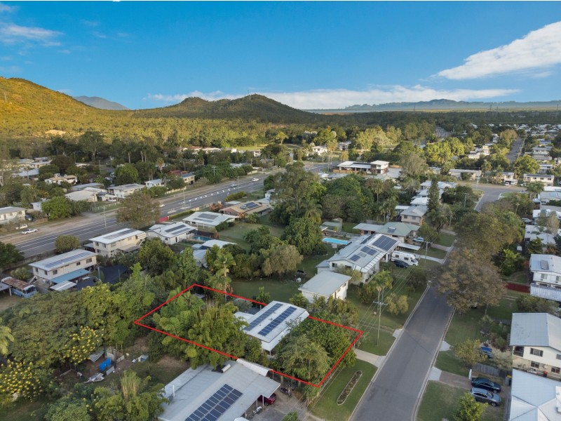 218 Upper Miles Avenue, Kelso QLD 4815