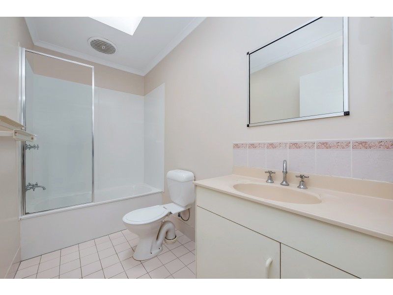 2/58 Cook Street, North Ward QLD 4810