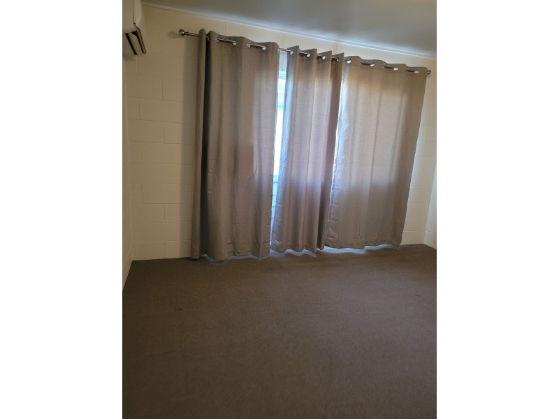 2/67 Punari Street, Currajong QLD 4812