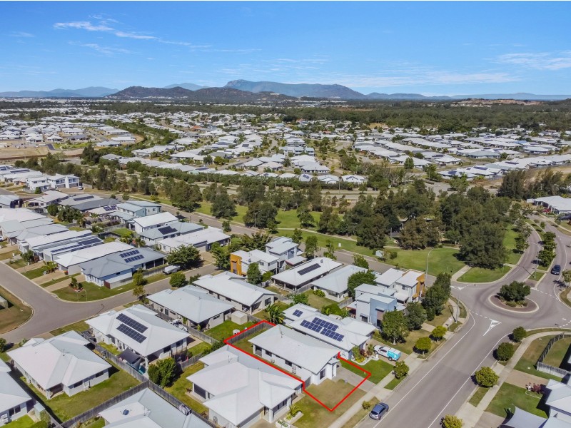 18 Emperor Boulevard, Burdell QLD 4818