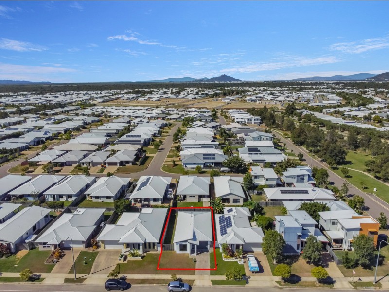 18 Emperor Boulevard, Burdell QLD 4818