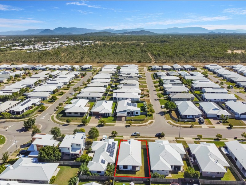 18 Emperor Boulevard, Burdell QLD 4818