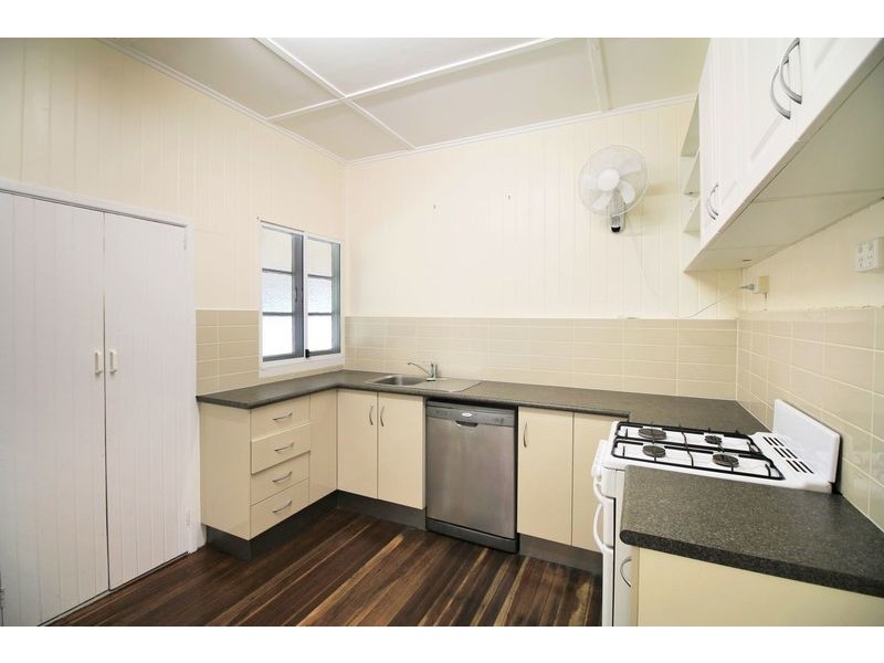 120 Miles Avenue, Kelso QLD 4815