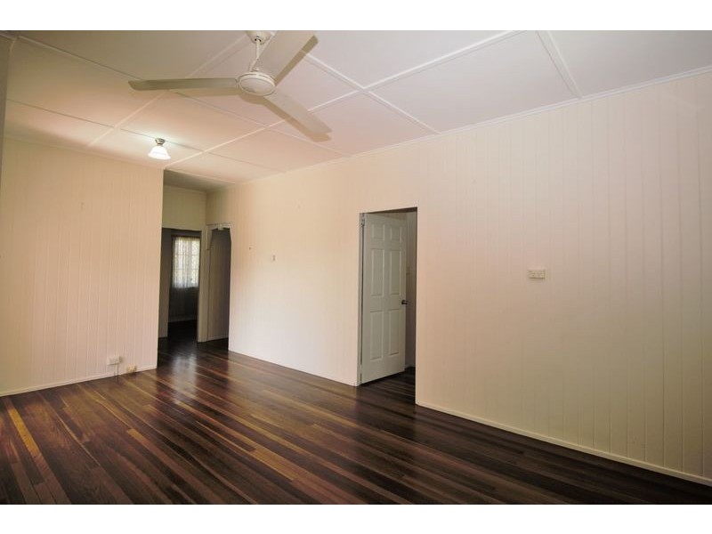 120 Miles Avenue, Kelso QLD 4815