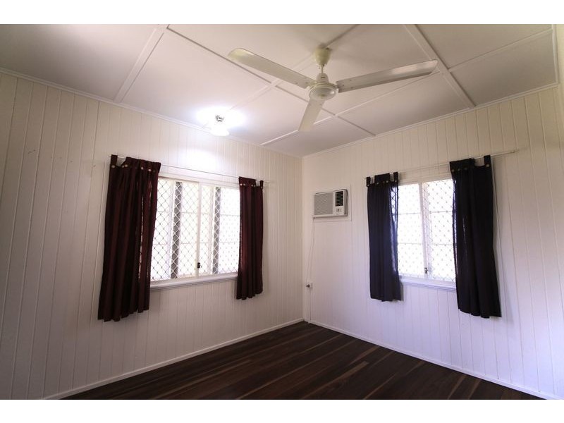 120 Miles Avenue, Kelso QLD 4815