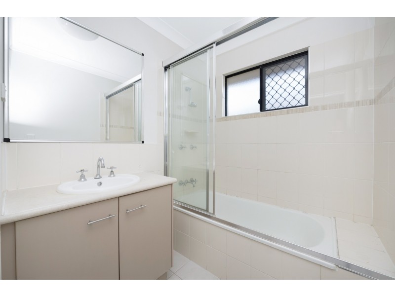 21 Firetail Pocket, Kelso QLD 4815