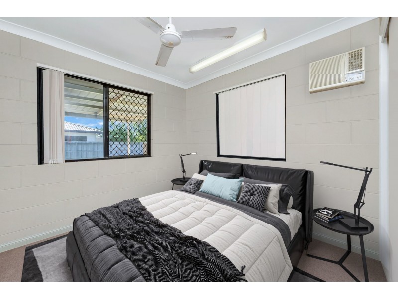 1 Feeney Avenue, Rasmussen QLD 4815