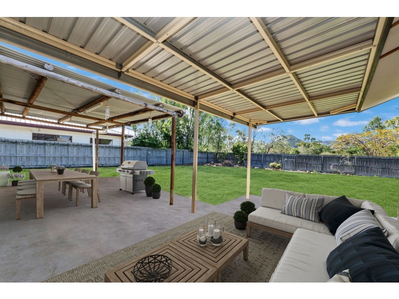 1 Feeney Avenue, Rasmussen QLD 4815