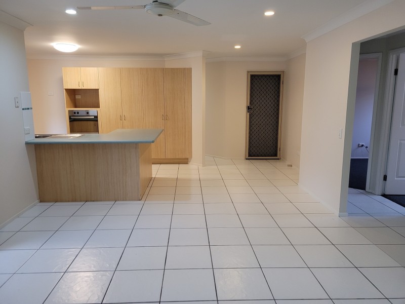 37 Dickenson Place, Kirwan QLD 4817