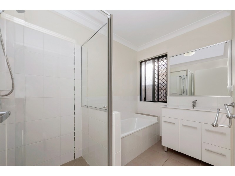 6 Waterton Court, Kirwan QLD 4817