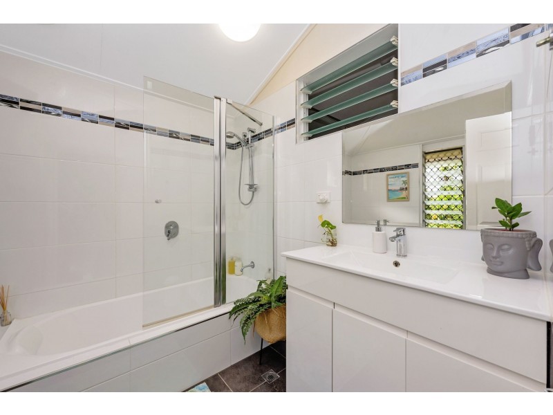 94 Palmerston Street, Gulliver QLD 4812