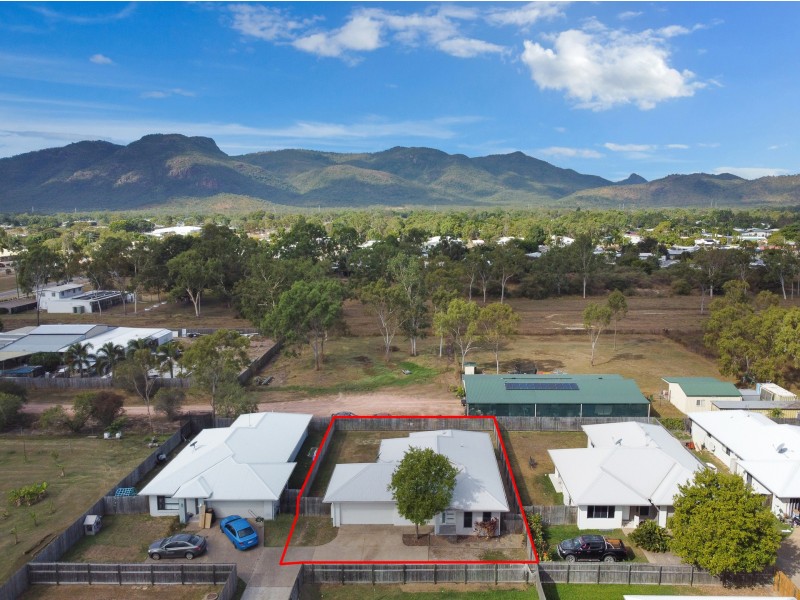 14A Stella Street, Kelso QLD 4815