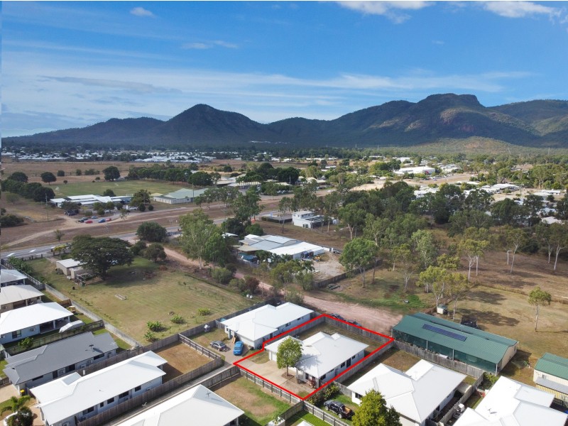 14A Stella Street, Kelso QLD 4815