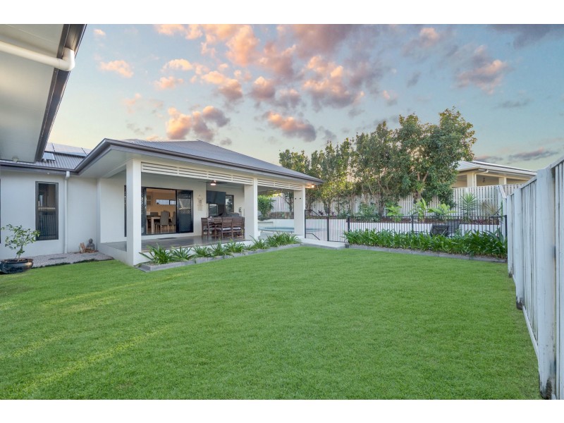 28 Bilbao Place, Bushland Beach QLD 4818