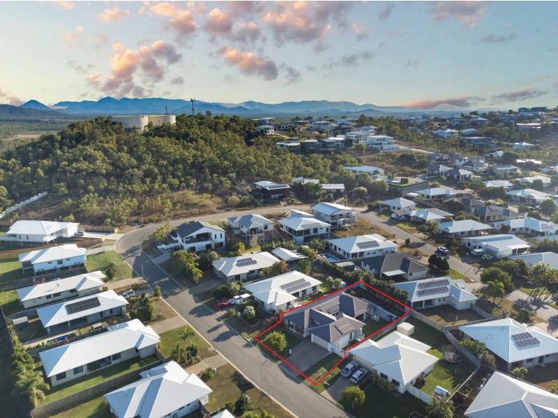 28 Bilbao Place, Bushland Beach QLD 4818