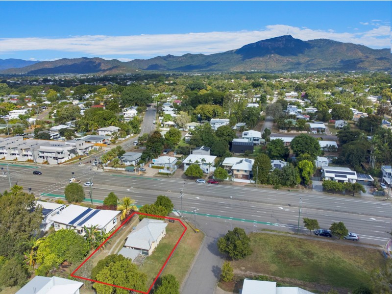 105 Ross River Road, Mundingburra QLD 4812