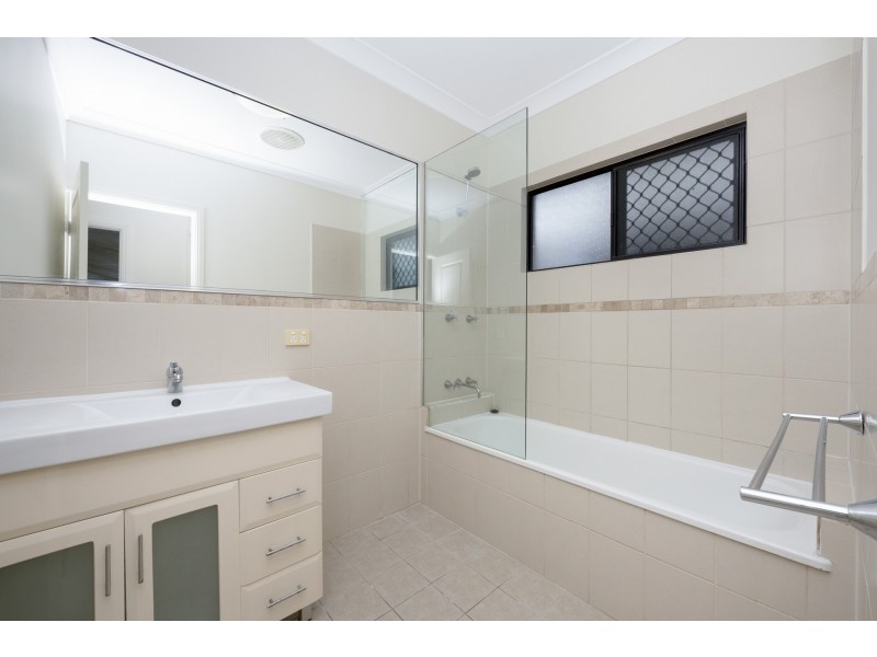 9 Blue Wren Drive, Kelso QLD 4815