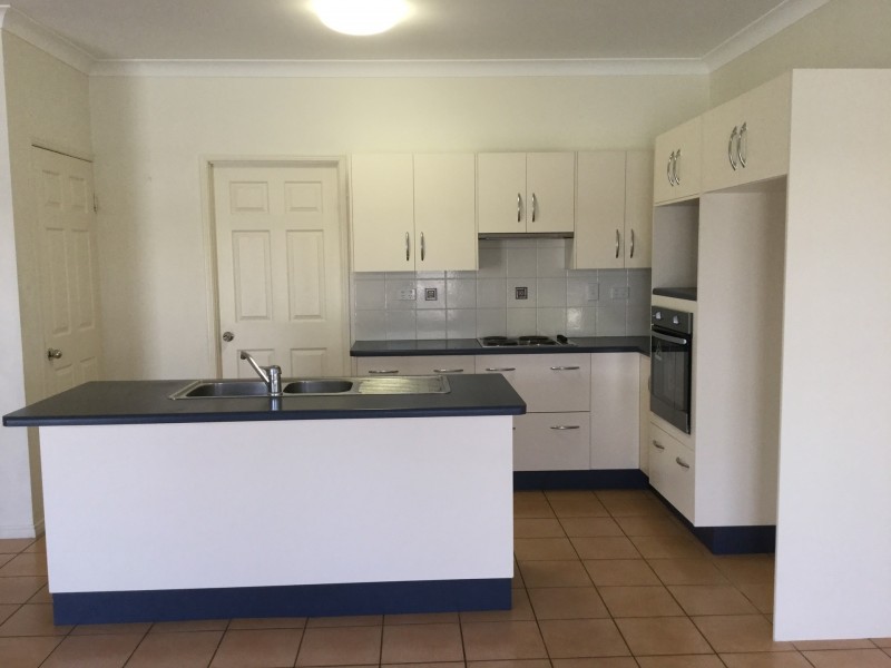 30 Hilton Way, Mount Louisa QLD 4814