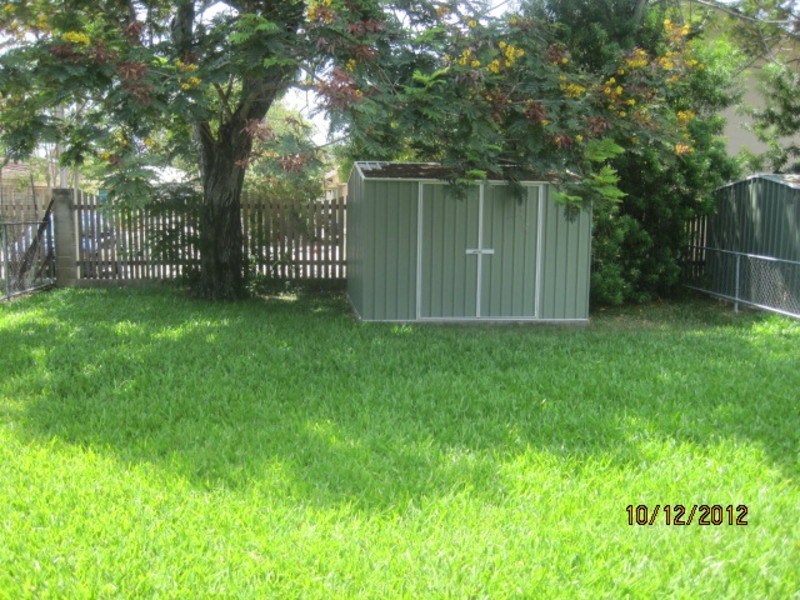 1 & 2/25  Carmody Street, Hermit Park QLD 4812