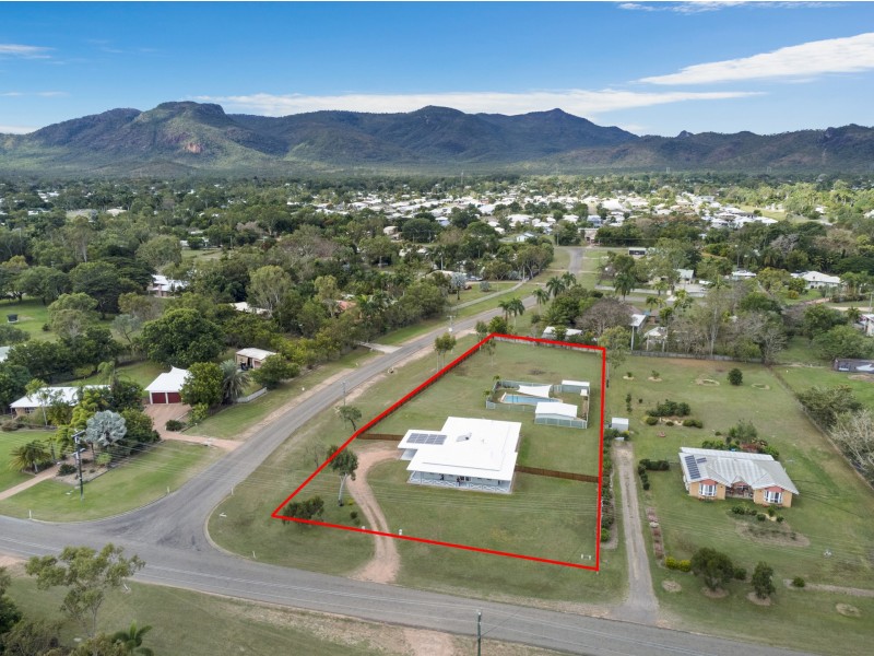 2 Elberry Crescent, Kelso QLD 4815