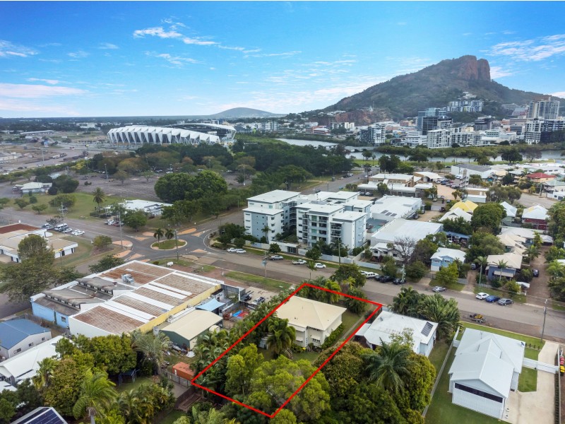 27 Morehead Street, South Townsville QLD 4810
