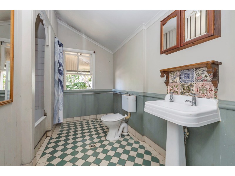 162 Boundary Street, Railway Estate QLD 4810