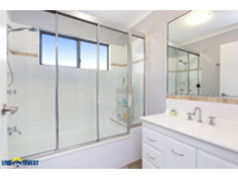 36 Bookara Gum Crescent, Mount Low QLD 4818