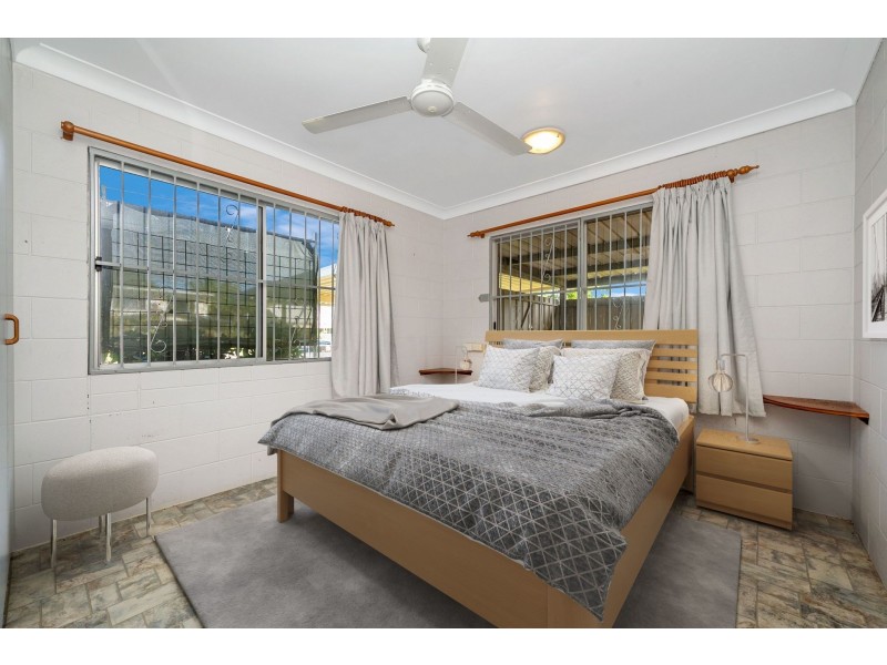 2 Wagner Street, Oonoonba QLD 4811