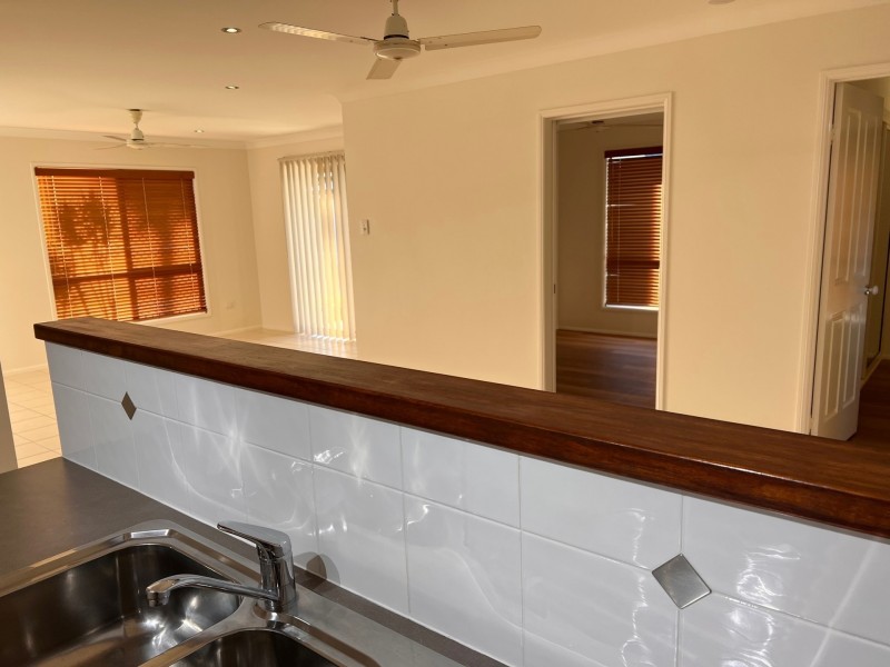 9/10 Renecol Avenue, Rasmussen QLD 4815