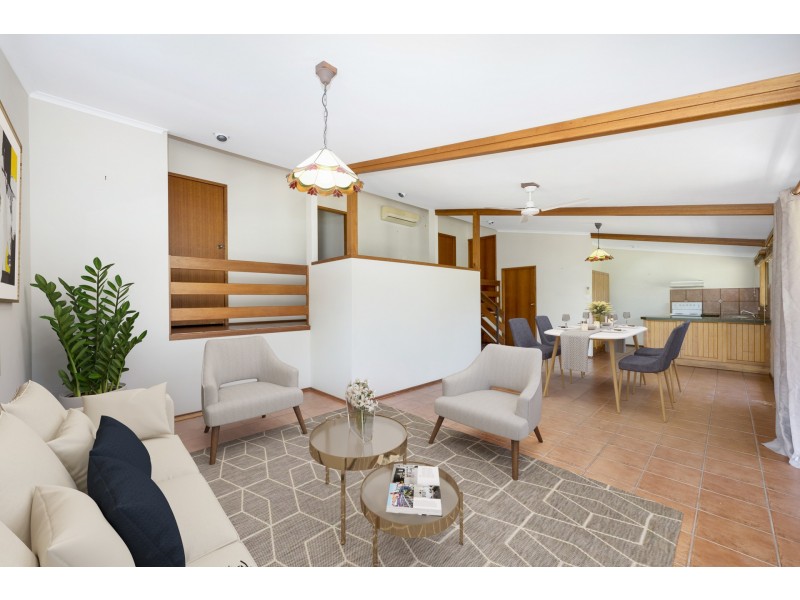 10 Vesterman Court, Bushland Beach QLD 4818