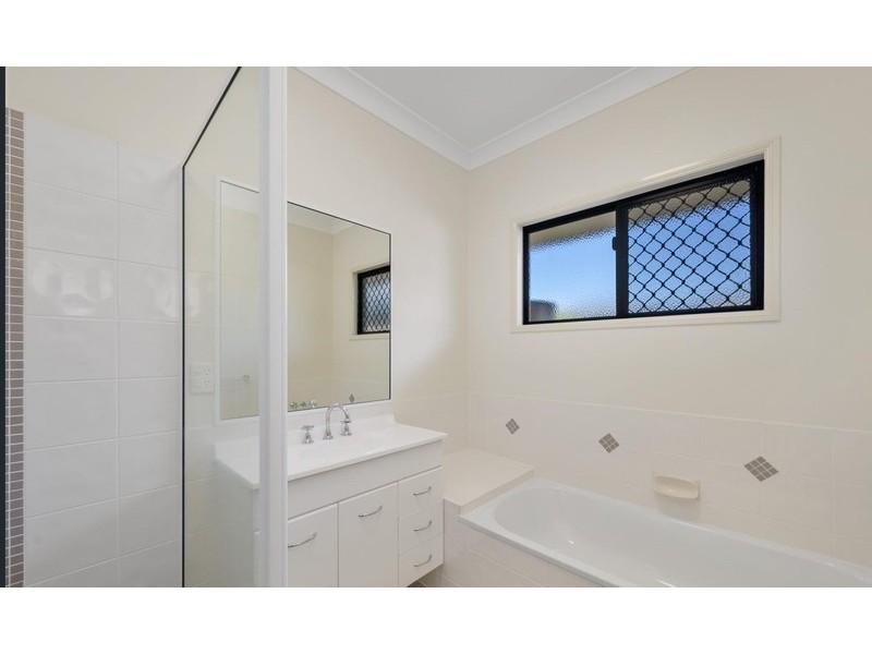 29 Chaimberlane Place, Kirwan QLD 4817