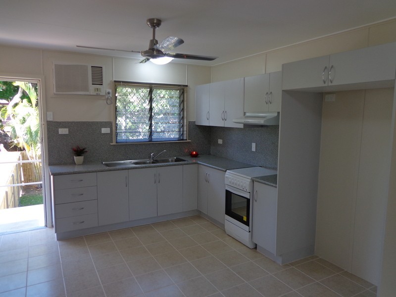 2/14 Weaver Street, Heatley QLD 4814