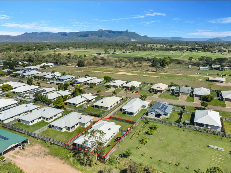 12A Stella Street, Kelso QLD 4815