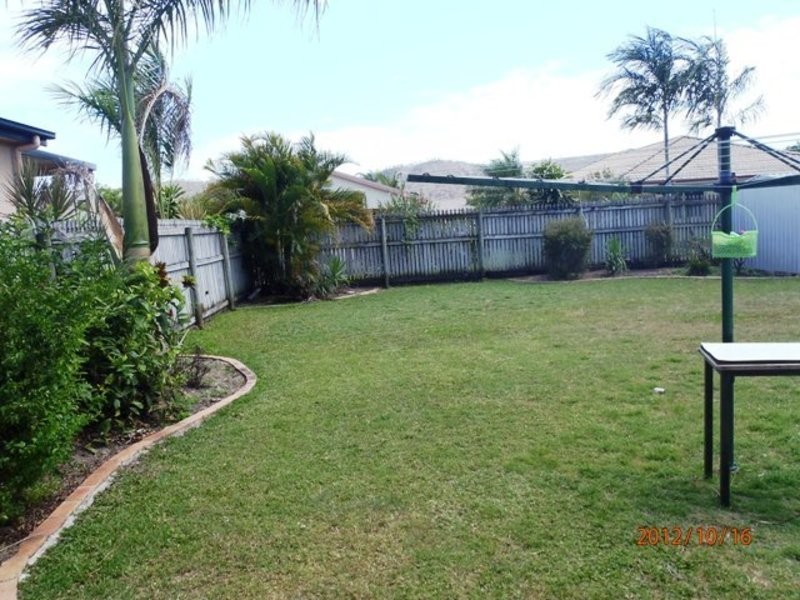 77 Overton Circuit, Kirwan QLD 4817