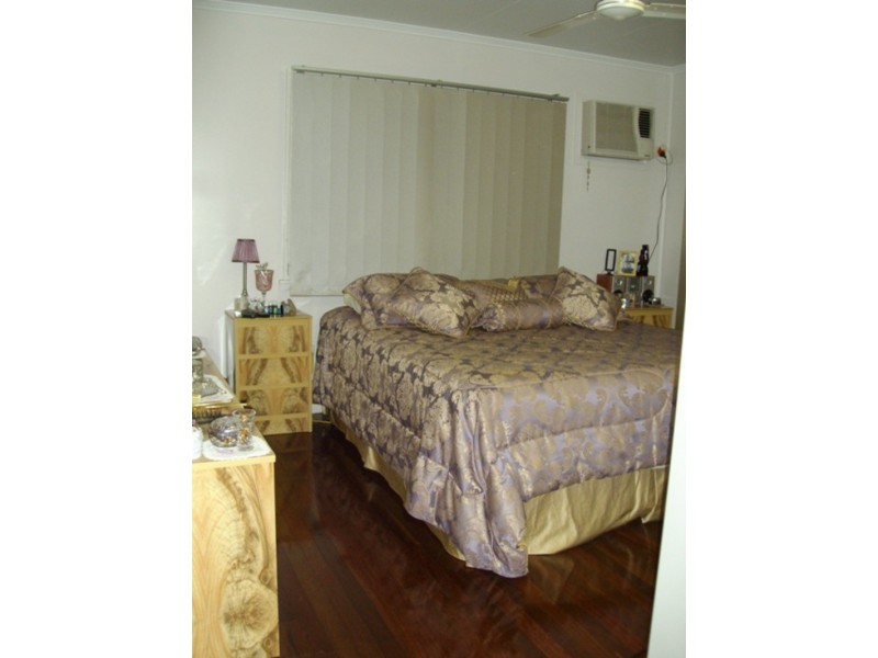 26- 28 Alyss Street, Hughenden QLD 4821