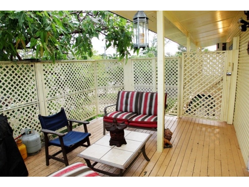 9 Werona Street, Mundingburra QLD 4812