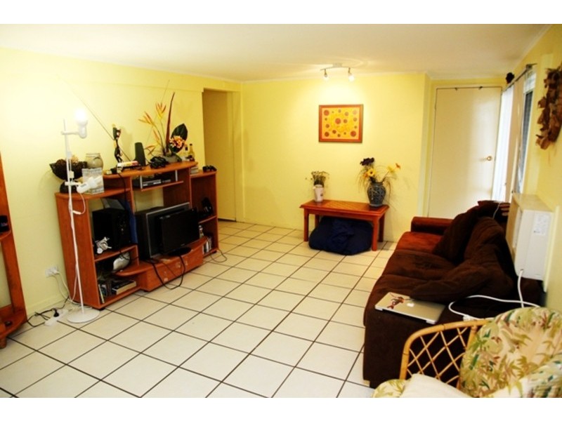 9 Werona Street, Mundingburra QLD 4812