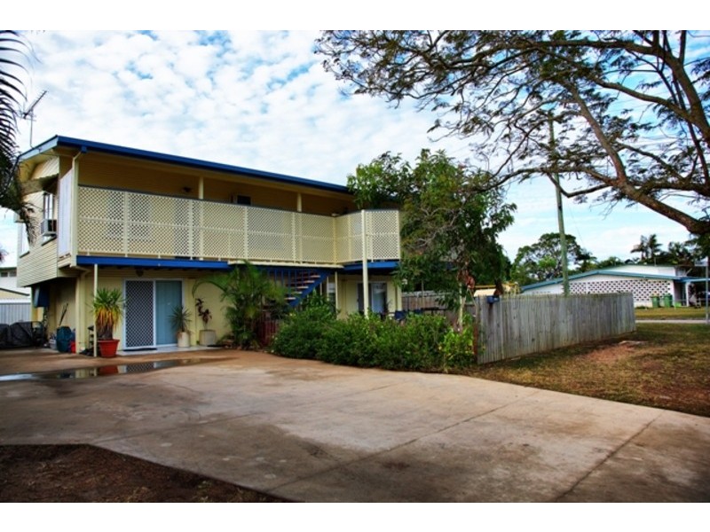 9 Werona Street, Mundingburra QLD 4812